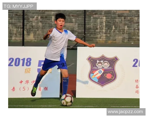 足球明星黑娃高清图片欣赏与背后故事揭秘